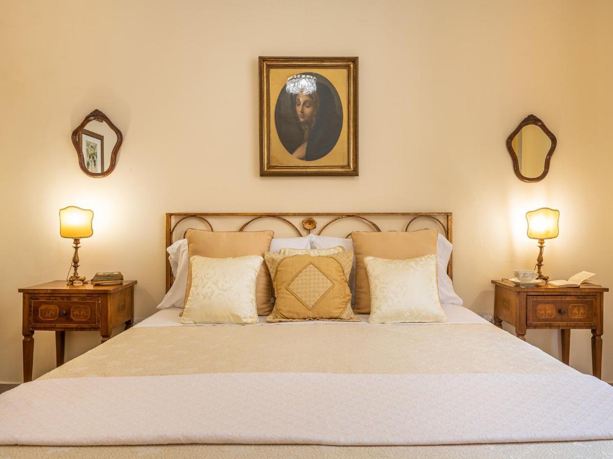 Palazzo Santa Caterina Bed & Breakfast ดอร์กาลี ภายนอก รูปภาพ